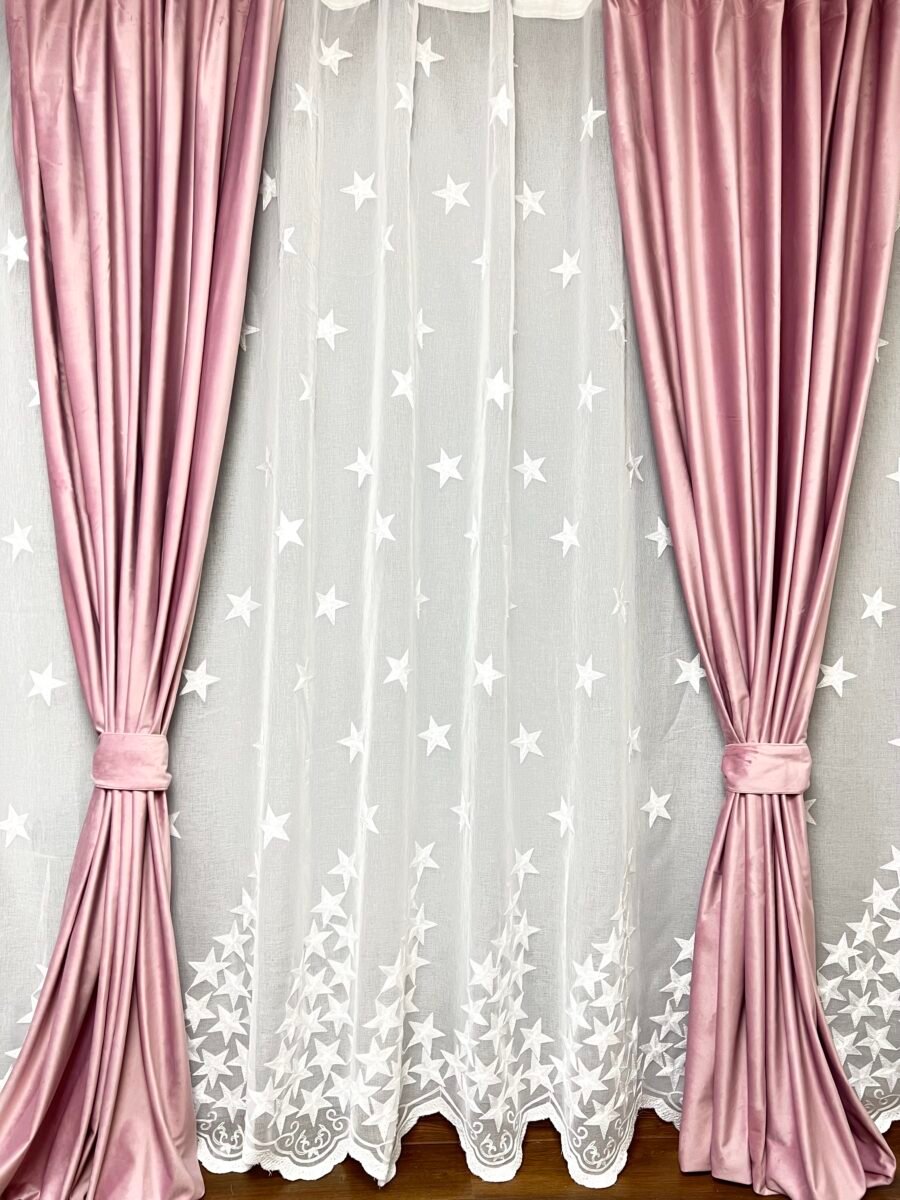 Draperie catifea roz