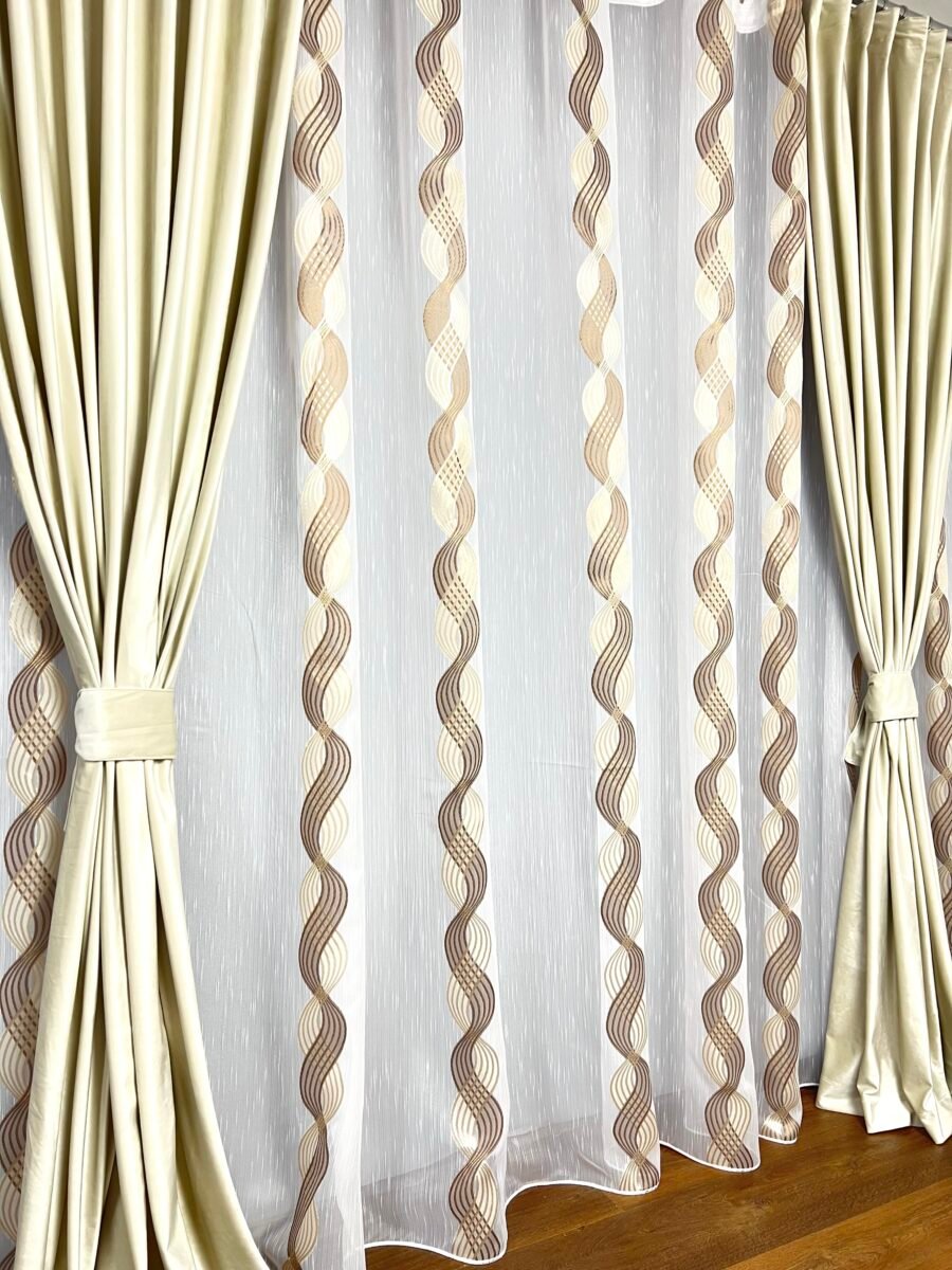 Draperie catifea crem deschis